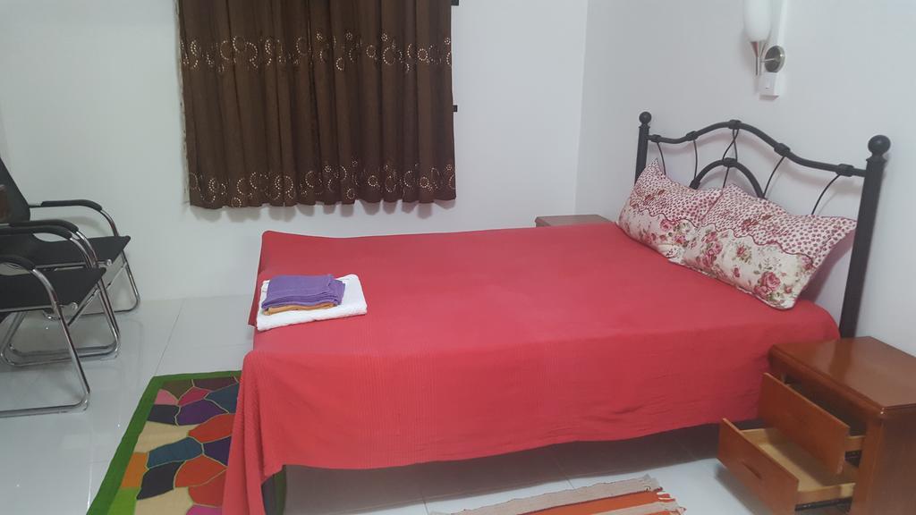 Chez Johnny - Blue Bay Hotel Luaran gambar