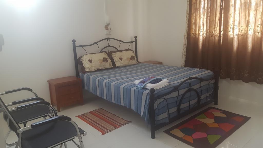 Chez Johnny - Blue Bay Hotel Luaran gambar